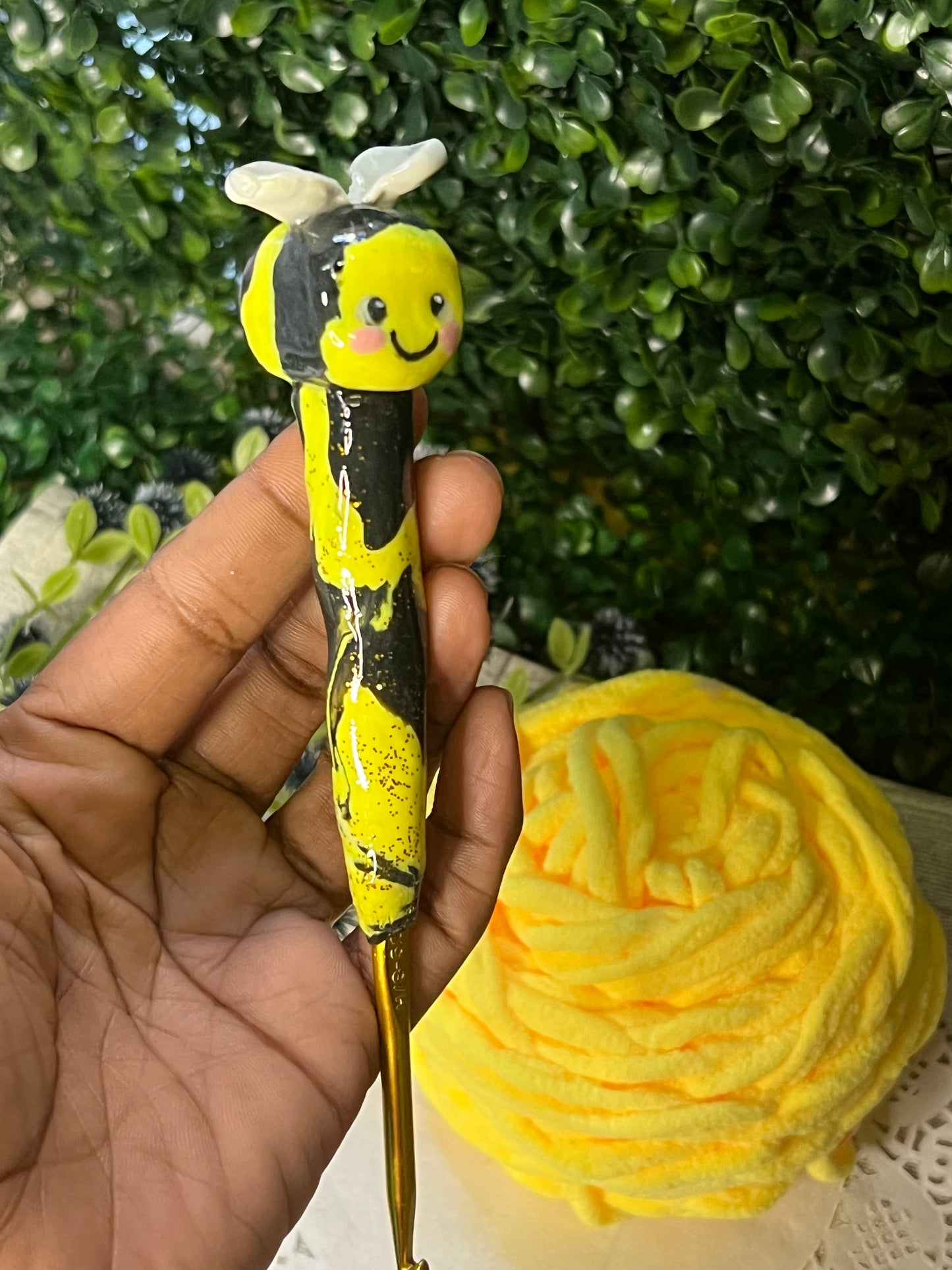 Crochet Hook (Bumblebee)