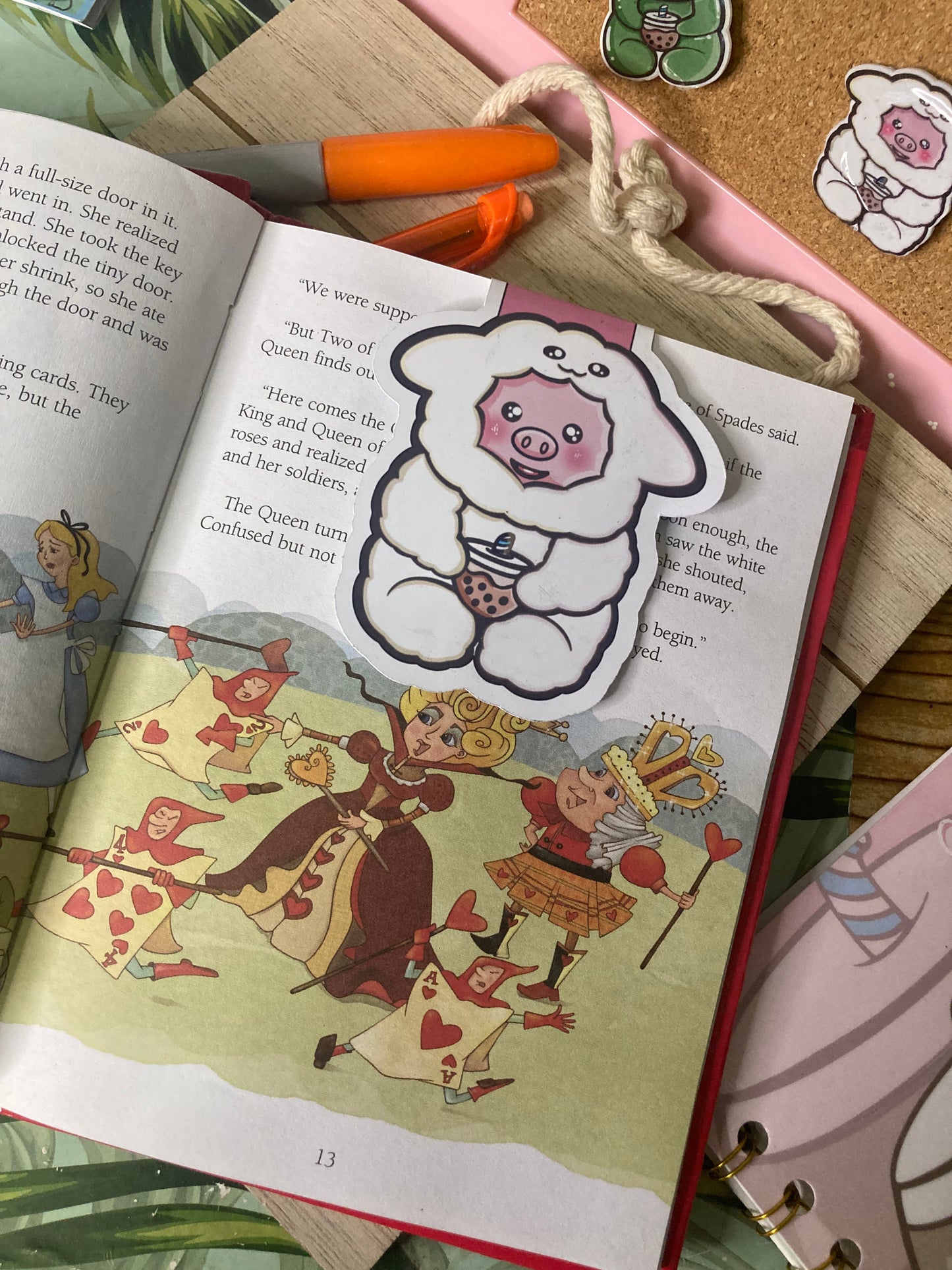 Bookmarks (piggies in Costume)